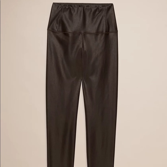 Aritzia Daria vegan leather leggings - Picture 4 of 5